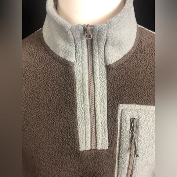 The North Face Men’s XL Brown & Grey 3/4 Zip Closure Standup Collar Fleece NWOT - Picture 4 of 5